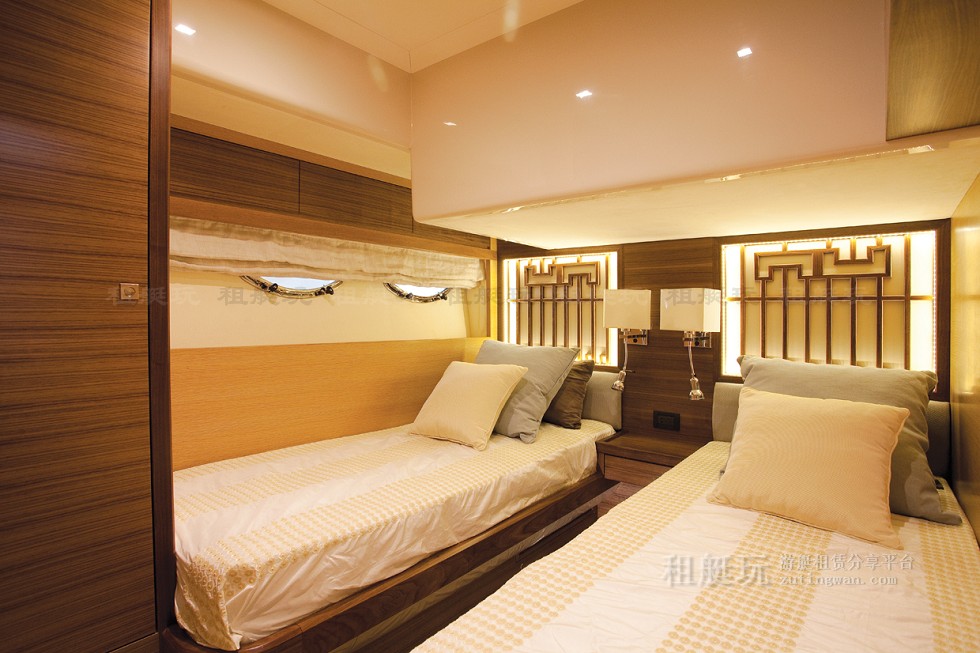 三亞旅游 游艇帆船租賃 海上包船過夜