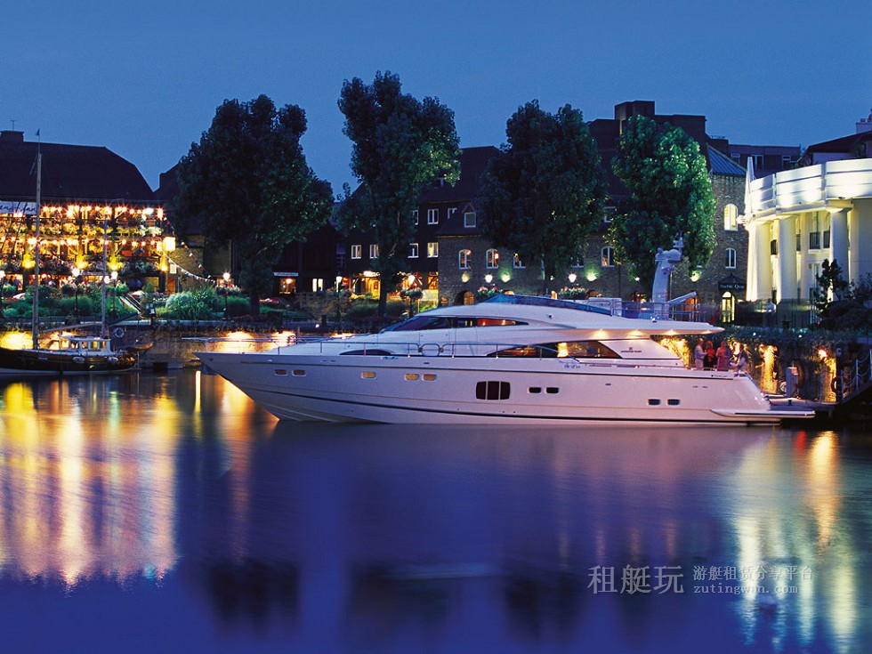 三亞旅游 游艇帆船租賃 海上包船過夜