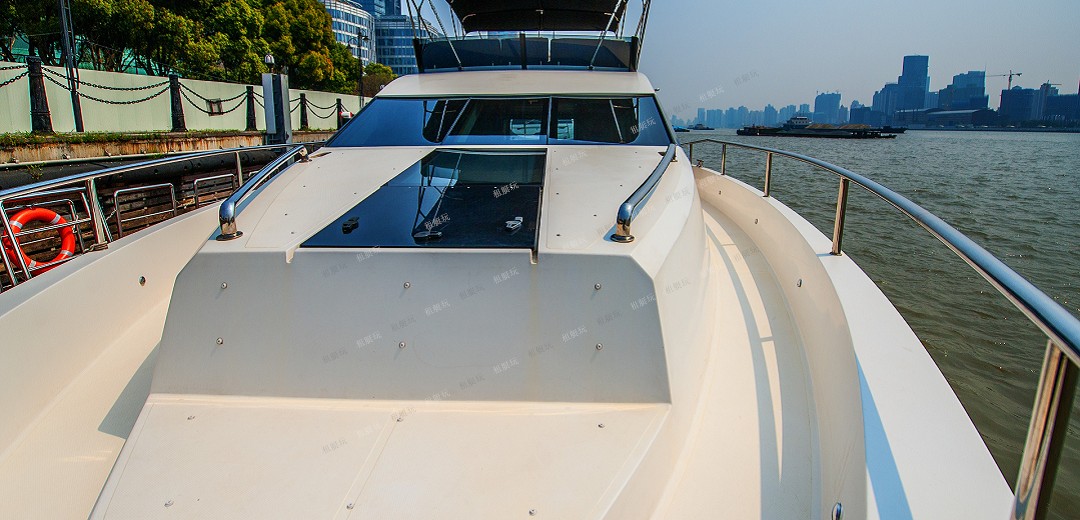 臺(tái)灣AVA 49豪華游艇 12