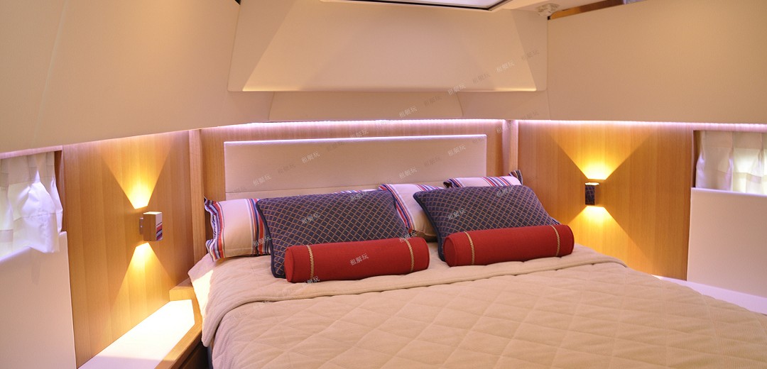 臺(tái)灣AVA 49豪華游艇 12