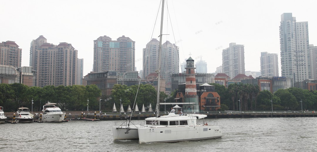 法國(guó)藍(lán)高 Lagoon450