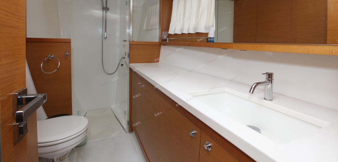 法國(guó)藍(lán)高 Lagoon450